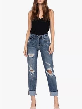 Judy Blue Destroyed Bleached Splash Midrise Boyfriend Jeans 3/26